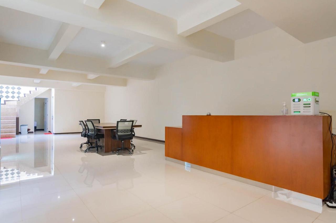 בוגור Reddoorz Plus @ Pakuan Residence Tajur מראה חיצוני תמונה